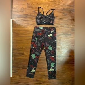 Lou & Grey (LOFT) activewear set- leggings and sports bra